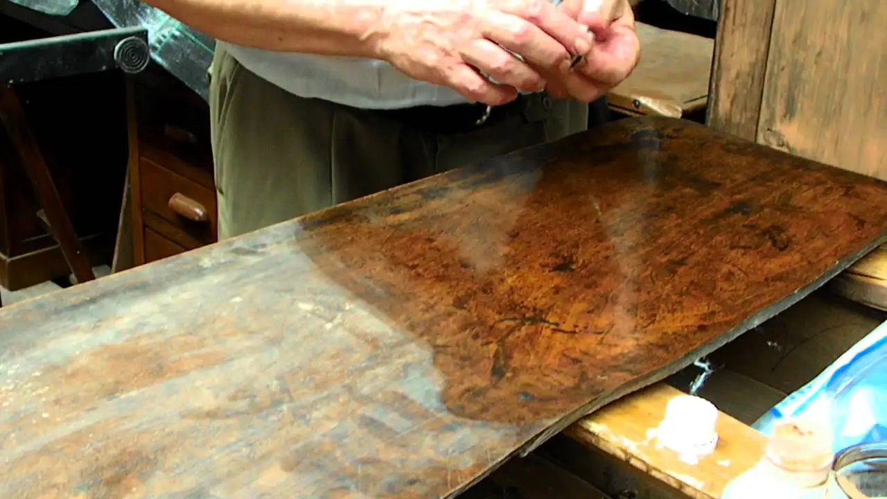Come riportare il colore originale del legno e proteggerlo dal tempo: consigli utili e rimedi naturali