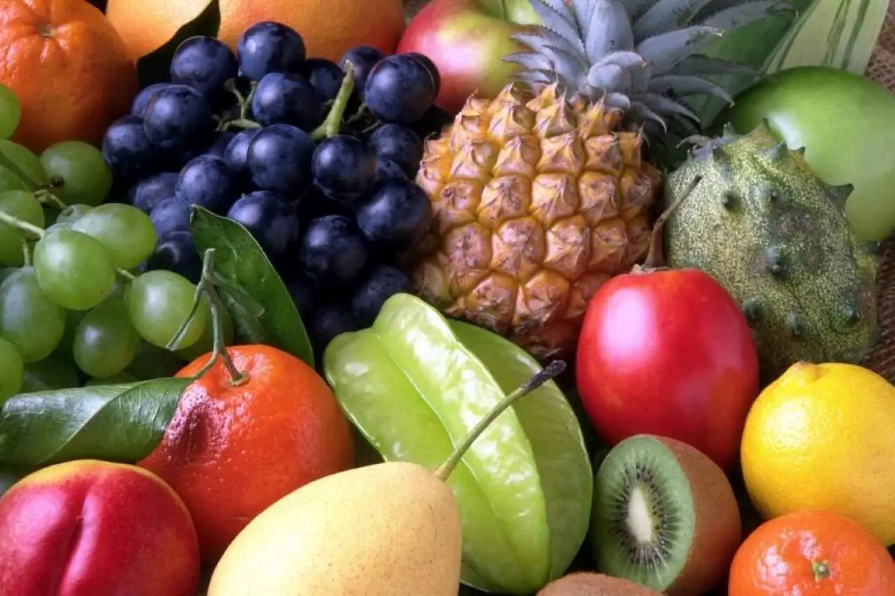 Scoprire quali tipi di frutta fanno davvero bene alla salute: i benefici e le curiosità che forse non conosci