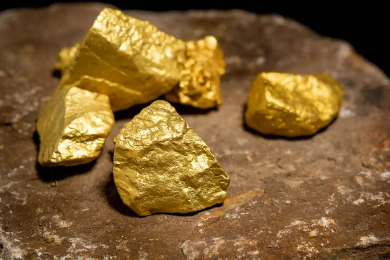 Come funzionano i pagamenti nei negozi compro oro: cosa sapere prima di vendere i propri gioielli