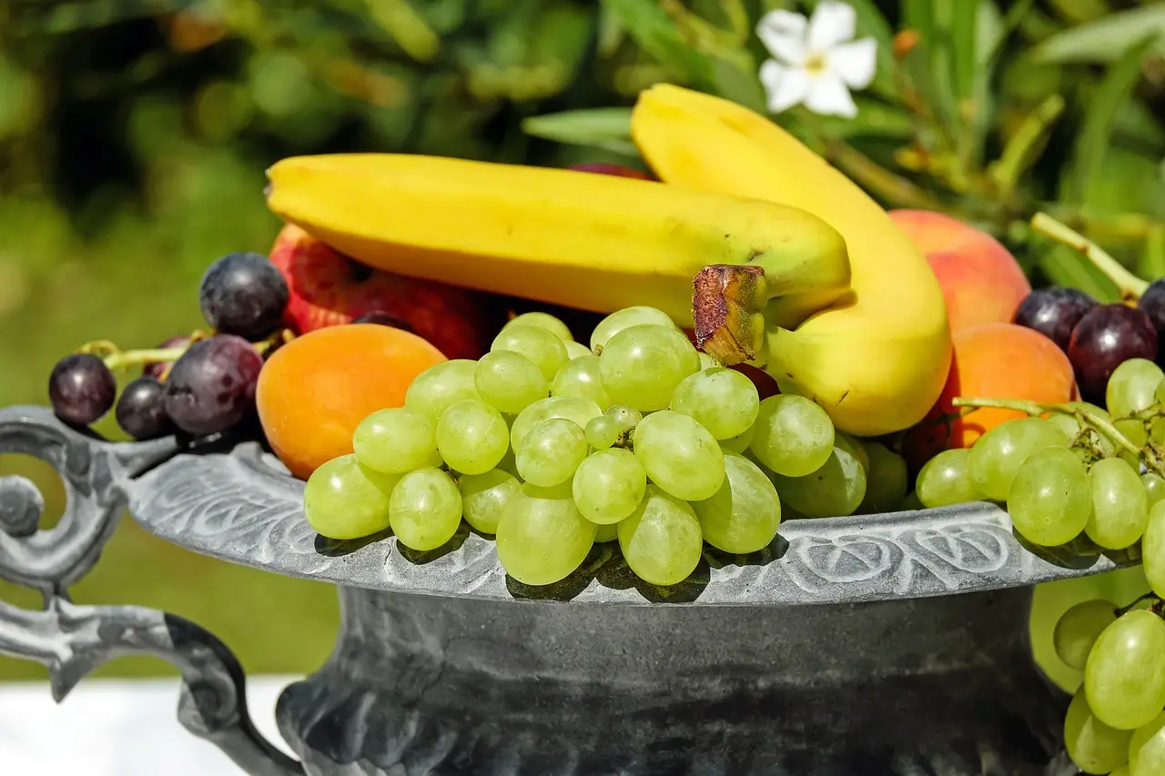 Cerchi frutta con pochissimo zucchero? Ecco quali mangiare senza problemi